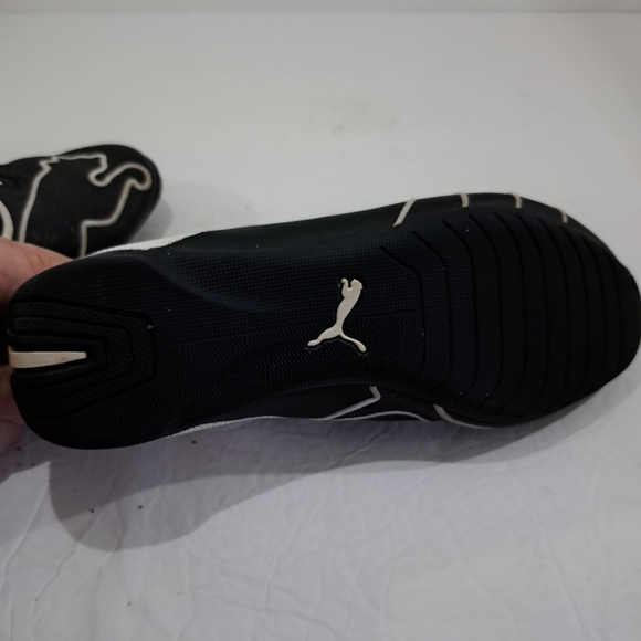 Boys Puma Running Shoes - Picture 7 of 8